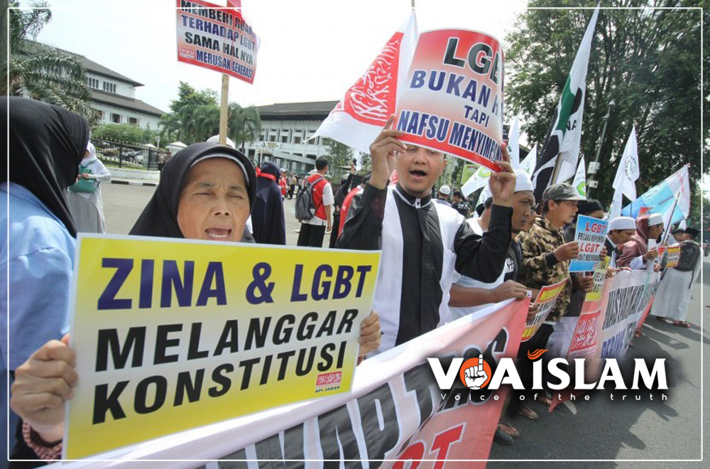 Menolak Normalisasi LGBT, Pertahankan Kedaulatan Moral Bangsa